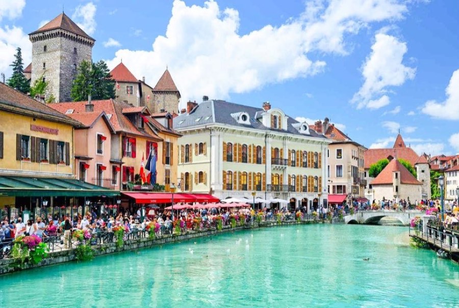 Vieille ville d'Annecy et ses canaux, Haute-Savoie